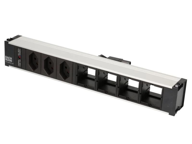 Bachmann Einbausteckerleiste CONI 3x T13, 4x ABD 3 Bachmann Einbausteckerleiste CONI 3x T13, 4x ABD